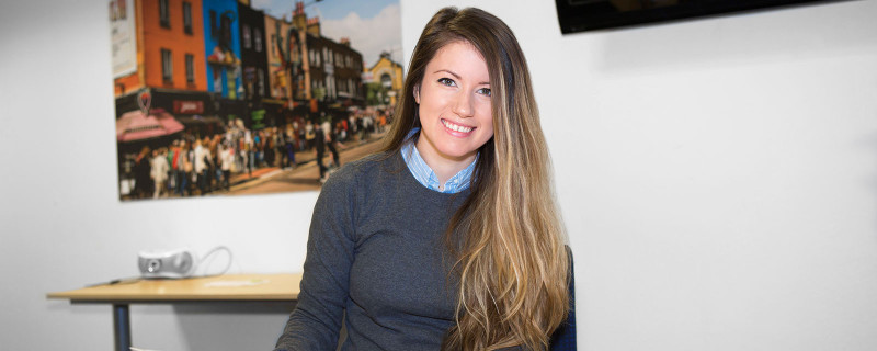 Изучайте французский язык в Swiss French School.